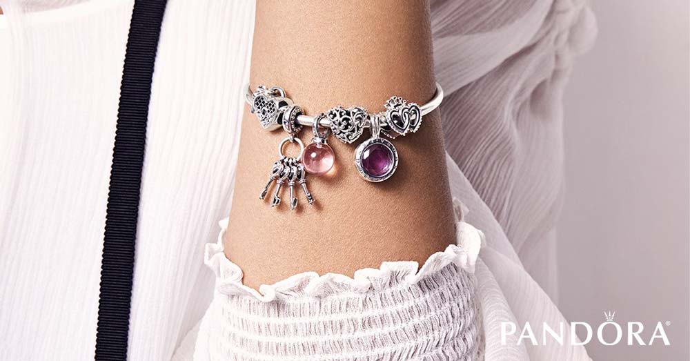 Sterlings Pandora charm bracelet